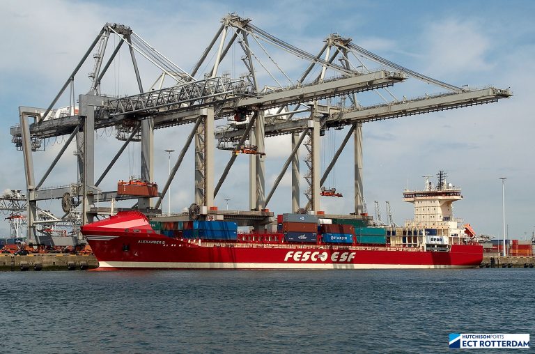 Alexander B (IMO: 9328649) is a container vessel that is sailing under the flag of Antigua Barbuda. Her length overall (LOA) is 154.51 meters and her width is 24.5 meters. Capacity: 1200 TEU. (Photo: Hutchison Ports ECT Rotterdam)