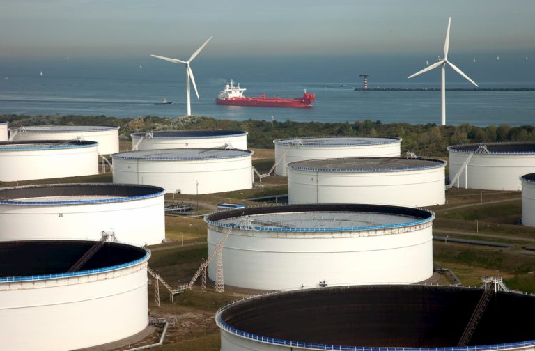 Tank storage Maasmond, Location: Maasvlakte (Photo: Eric Bakker)