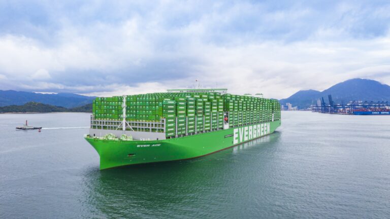 The vessel Ever Ace (IMO: 9893890) is a container vessel, built in 2021 and sails under the Panama flag. She is 399,9 m long and 61,53 m wide. Maximum TEU: 23.992. (Photo: Evergreen)